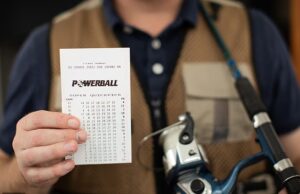 Vencedor da Powerball: pai australiano comete um grande erro de US$ 50 milhões depois de vencer