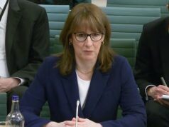 A guerra do Irão está a criar uma crise petrolífera maior do que a da década de 1970, alertou a Agência Internacional de Energia