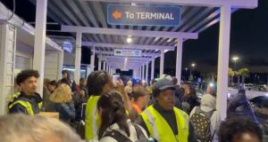 Aeroporto da Carolina do Norte evacuado devido a ameaça de bomba, diz polícia