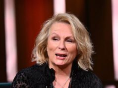 Jennifer Saunders revela tentativa fracassada de drogas com Don French – surpreende Claudia Winkleman no novo programa de bate-papo da BBC