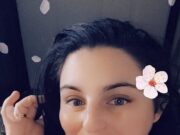 Ela se retrata como a esposa perfeita e mãe temente a Deus em seu canal no YouTube… Agora ela foi acusada do mais hediondo dos crimes