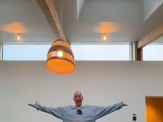 ‘Homesick’ Michael Barrymore desistiu de seus sonhos de aposentadoria na Espanha – e comprou um bangalô Devon de £ 350 mil