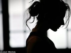 Como as mulheres estão sendo enganadas para vender sexo online… então não há lugar para cair na armadilha financeiramente