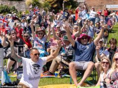 Um conselho liberal-democrata sem dinheiro está furioso por não poder realizar um Dia das Forças Armadas – apesar de um aumento de impostos de 6,74% e de um novo executivo-chefe com um salário de £ 205 mil