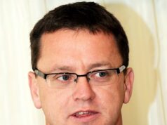 Presidente do órgão de vigilância da água, 61 anos, envolvido em disputa de gastos ‘usando cartão de estudante para pagar passagens de trem de primeira classe’