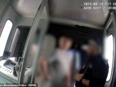 Amante controladora de momentos algemada e presa em avião após jogar prosecco no rosto da parceira e ameaçar matá-la na fila do aeroporto