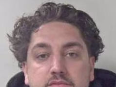 Chefe de uma quadrilha de drogas de £ 1 milhão pego cantando sobre ‘dinheiro sujo’ em seu próprio CCTV, preso por 15 anos