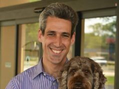 Aspirante a congressista democrata mergulhou em escândalo após alegações de ‘relacionamento impróprio’ em perigo! Certa vez, ele ensinou o concorrente