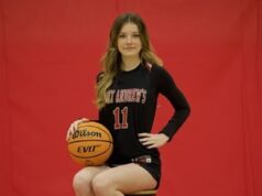 Amada estudante particular da Flórida sofre graves lesões na cabeça e na medula espinhal durante uma viagem de esqui no sofisticado resort de Vail