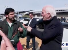 Democrata confronta senador republicano no aeroporto sobre financiamento de segurança: ‘Não, faça isso!’