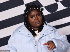 Músico ‘respira pela boca’ irritado com a equipe da Delta por ‘estragar’ sua bagagem de US$ 4 mil, meses depois que a companhia aérea ‘quebrou’ outra mala cara