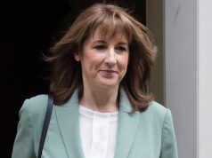 ‘Eu gostaria que tivéssemos votado para permanecer’: Rachel Reeves lamenta a saída do Reino Unido da UE enquanto ela dobra a aposta do Partido Trabalhista por um relacionamento mais próximo – uma vez que prometeu ‘fazer o Brexit funcionar’