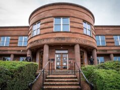 O ex-chefe do SNP disse que o adolescente era ‘muito jovem’ para ser sexualmente maduro, ouviu o julgamento