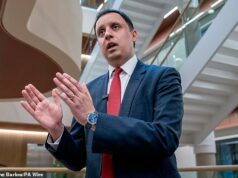 Líder trabalhista escocês pede desculpas por zombar de vítimas de derrame