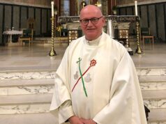 O padre alertou que enfrentaria prisão por agredir sexualmente um homem em uma mansão