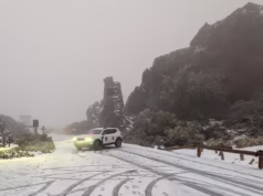 As Ilhas Canárias serão atingidas pela tempestade Therese por pelo menos mais cinco dias, enquanto o local de férias se prepara para neve e chuvas fortes.