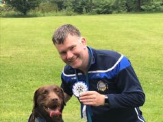 Professor de matemática bêbado que mordeu seguranças e atacou policiais antes de lançar gás lacrimogêneo no dia da corrida de Chester foi banido por dois anos