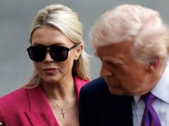 Carolyn Levitt ataca Margaret Brennan da CBS depois que ela é acusada de zombar de cristãos que oravam por tropas