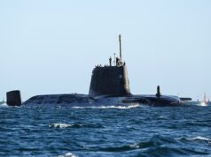 Submarino da Marinha Real movido a energia nuclear chega ao Mar da Arábia – capaz de atacar o Irã se o conflito aumentar