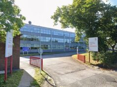 Outra faculdade confirma caso suspeito de meningite ‘não relacionado ao surto de Kent’