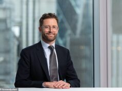 O chefe de um escritório de advocacia da cidade ordenou que os principais parceiros enfrentassem um ‘padrão’ de ameaças e assédio sexual