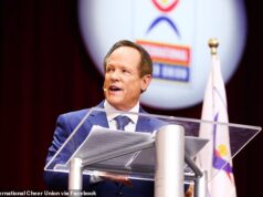 Charlie Kirk ‘Mentor’ e magnata da torcida morre em acidente estranho de pickleball