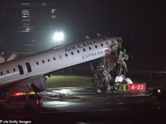 O controlador de tráfego aéreo solicita ‘Caminhão 1, pare, pare, pare’ antes que o jato da Air Canada atinja o veículo de emergência na pista de LaGuardia, matando piloto e co-piloto
