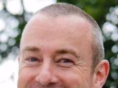 O chefe da Usina Elétrica de Battersea foi demitido por comportamento ‘inadequado’, incluindo abraçar Peppa Pig durante a inauguração de uma loja, ouviu um tribunal