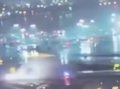 Momento assustador: avião da Air Canada atinge caminhão de bombeiros ao pousar na pista do aeroporto LaGuardia, matando os dois pilotos