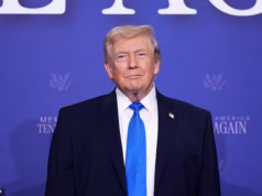 Trump fez uma confissão bizarra sobre Elvis Presley em sua visita a Graceland