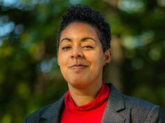 Mulher ‘morta por imigrante ilegal’ estava ‘no lugar errado, na hora errada’ e ‘chocou’ seu agressor depois que legislador de Chicago culpou a suposta vítima