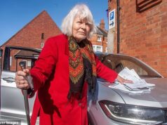 Avó multada em £ 270 apesar de quebrar máquina de bilhetes em estacionamento