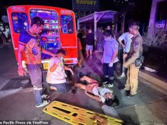 Australianos se comportando mal: dois incidentes violentos envolvendo turistas de Down Under Rock, uma das áreas noturnas mais famosas da Tailândia, deixam um turista hospitalizado