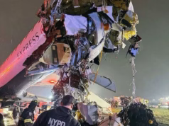 Nova teoria chocante de LaGuardia que poderia culpar os controladores de tráfego aéreo por acidentes de avião mortais… Enquanto os passageiros nervosos são forçados a taxiar até os destroços