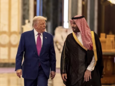 A Arábia Saudita pressiona Trump para continuar a guerra com o Irã em meio a uma ‘oportunidade histórica’ de reconstruir o Oriente Médio, enquanto os Emirados Árabes Unidos consideram a possibilidade de iniciar operações em Teerã