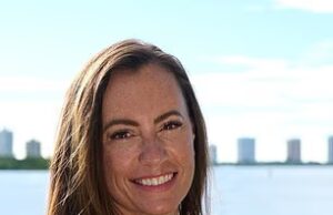 Trump arrisca a humilhação total em seu próprio quintal pela glamorosa mãe da Flórida na corrida para governar Mar-a-Lago