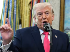 O rosto de Markwen Mullin diz tudo enquanto Trump admite que ‘não sabe’ que é um nativo americano no juramento do DHS