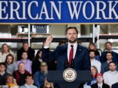 O Irã quer JD Vance à mesa antes das negociações de alto nível sobre o Paquistão, enquanto Trump envia um plano de 15 pontos ao país do Golfo