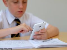 Alunos abusam de professores após filmarem secretamente vídeos ‘profundamente falsos’ usando IA