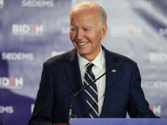 O troll final de Biden por Trump ocorre após uma derrota humilhante para os republicanos na corrida para governar Mar-a-Lago