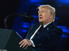 Trump sugeriu razões reais pelas quais não usará a palavra “guerra” com o Irã ao falar com doadores republicanos