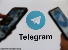 Espiões iranianos ‘recrutam adolescentes britânicos para espionar’ nas redes sociais