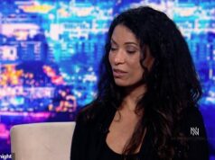 Jeffrey Epstein ‘forçou uma jovem a fazer sexo com Andrew na mansão de Nova York, deixando-a’ traumatizada ‘porque ele’ gosta de colocar coisas nas pessoas ‘, afirma ex-modelo