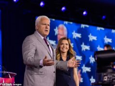 O pânico silencioso dentro da maior reunião do MAGA vem com um aviso para o sucessor de Trump