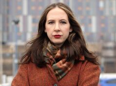 O bandido mascarado que estava tentando me atacar estava protegendo Jordan Linden. Acontece que ele não estava sozinho