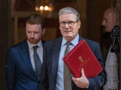 Starmer embolsa £ 1 milhão do contribuinte após a venda da fazenda ‘secreta’ de Crony nas Ilhas Chagos