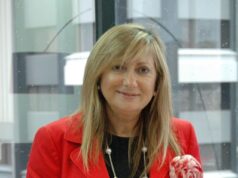 A rainha do emprego, Sarina Russo, provocou indignação por seus conselhos contundentes aos australianos que lutam com uma crise de custo de vida