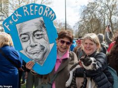 Os Verdes não conseguem aprovar a controversa política ‘Sionismo é racismo’ como lutas internas, tecnologia complicada e uma conferência de fuga de gênero equivocada – enquanto o líder Polanski dança na manifestação