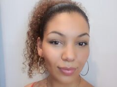 Mãe britânica, 31 anos, rabiscou ‘eu te amo’ no quadro branco do hospital antes de morrer, após cair de um apartamento no terceiro andar na Tailândia, ouviu inquérito