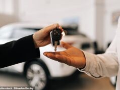 Milhões de motoristas receberão um pagamento médio de £ 829 em compensação de financiamento de automóveis